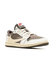 Jordan Kids x Travis Scott baskets Air Jordan 1 Retro Low OG SP - Marron