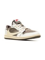 Jordan Kids x Travis Scott baskets Air Jordan 1 Retro Low OG SP - Marron - thumbnail