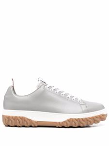 Thom Browne baskets Court à lacets - Gris