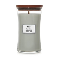 WoodWick Geurkaars Large Lavender & Cedar - 18 cm / ø 10 cm - Geurkaars in Glas - Houten Lont WoodWick Geurkaars Large Lavender & Cedar - 18 cm / ø 10 cm - Geurkaars in Glas - Houten Lont