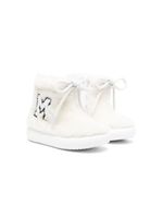 MSGM Kids bottines en fourrure artificielle à patch logo - Blanc - thumbnail