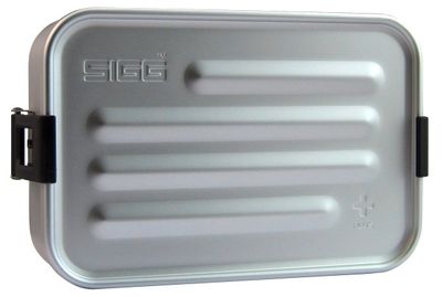 Sigg broodtrommel plus S aluminium zilver 17 x 12 x 6 cm Sigg broodtrommel plus S aluminium zilver 17 x 12 x 6 cm
