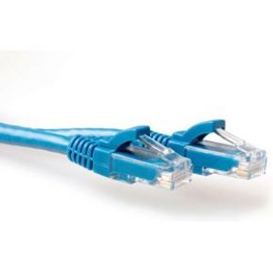 ACT Blauwe 0,25 meter U/UTP CAT6 patchkabel snagless met RJ45 connectoren