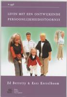 Leven met een ontwijkende persoonlijkheidsstoornis (Paperback) Leven met een ontwijkende persoonlijkheidsstoornis (Paperback)