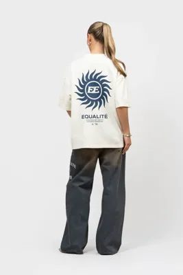Equalité Sunny Boxy T-Shirt Dames Gebroken Wit/Donkerblauw - Maat XS - Kleur: Gebroken Wit | Soccerfanshop