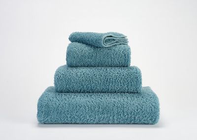 Abyss Abyss & Habidecor Super Pile Handdoek 55x100 309 atlantic
