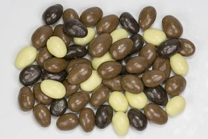 CandyOnline CandyOnline - Chocolade Amandelen Melk/Wit/Puur 200 Gram