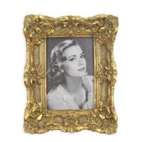 A RESIN PHOTO FRAME