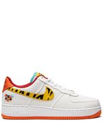 Nike baskets Air Force 1 07 LX - Blanc - thumbnail