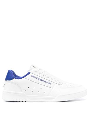Versace Jeans Couture baskets à logo imprimé - Blanc
