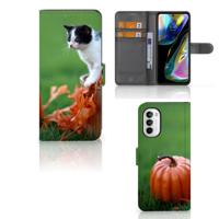 Motorola Moto G52 | Moto G82 | Telefoonhoesje | Met pasjeshouder | Kitten