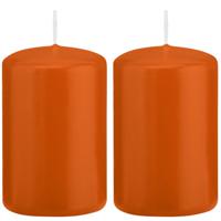 Cilinderkaars/stompkaars - 2x - oranje - 5 x 8 cm - 18 branduren