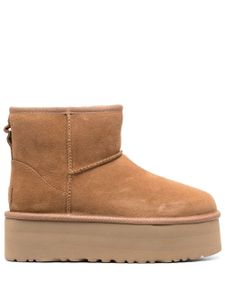 UGG bottines Classic Mini à plateforme - Marron