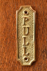 Messing bordje 'Pull' vintage style deur modern 115mm
