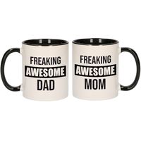 Dad en Mom freaking awesome zwart mok - Cadeau beker set voor Papa en Mama - thumbnail