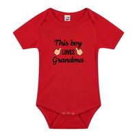This boy loves grandma cadeau baby rompertje rood jongens - thumbnail