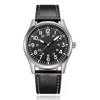 Elegant zilverkleurig herenhorloge met zwarte lederen band Elegant zilverkleurig herenhorloge met zwarte lederen band