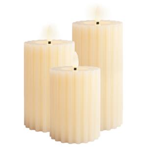 Luxe LED kaarsen/stompkaarsen - set 3x - creme wit ribbel - D7,5 x H12,5 en H15 en H17 cm - timer