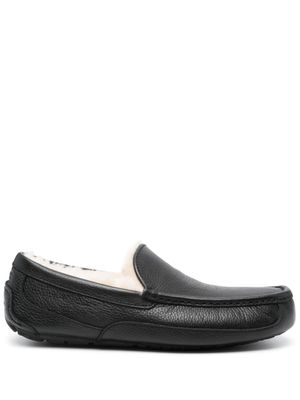 UGG chaussons Ascot en cuir - Noir