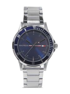 Tommy Hilfiger Junior montre Uhren Analog en acier inoxydable - Bleu