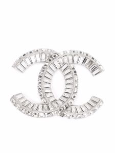 CHANEL Pre-Owned broche CC à ornements en cristal (années 2000) - Argent