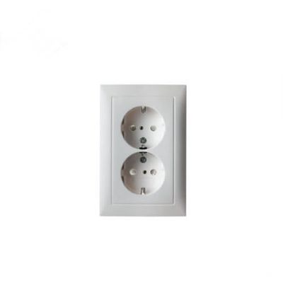 Berker S1 wandcontactdoos COMPACT met randaarde 2-voudig polarwit mat 6147309909