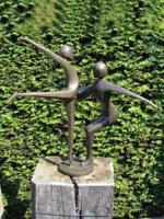 Bronzen beeld, danspaar nr 4.