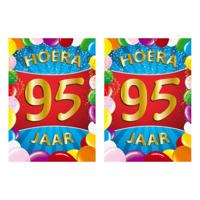 Verjaardag deurposter - 2x - 95 jaar - multi - 59 x 84 cm - leeftijd feestartikelen