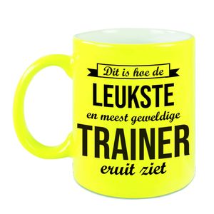 Leukste en meest geweldige trainer cadeau mok / beker neon geel 330 ml - feest mokken