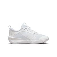 Nike Omni Multi-Court Sneakers Wit Zilver Nike Omni Multi-Court Sneakers Wit Zilver
