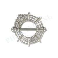 Tepelpiercing shield spinnenweb