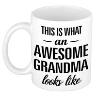 Awesome grandma / oma cadeau mok / beker 300 ml