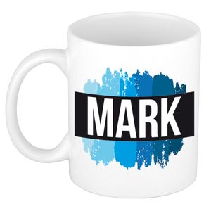 Naam cadeau mok / beker Mark met blauwe verfstrepen 300 ml