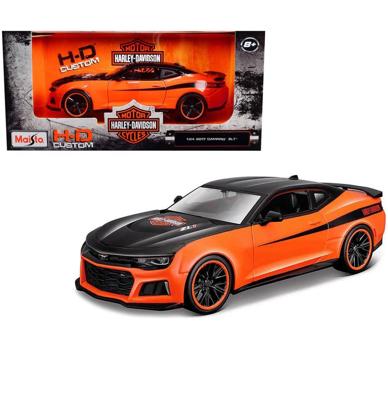Chevrolet Camaro ZL1 Custom 2017 + Harley-Davidson 1:24 Modelset Chevrolet Camaro ZL1 Custom 2017 + Harley-Davidson 1:24 Modelset