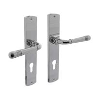 Intersteel Deurklink Helena op schild profielcilindergat 55mm chroom Intersteel Deurklink Helena op schild profielcilindergat 55mm chroom