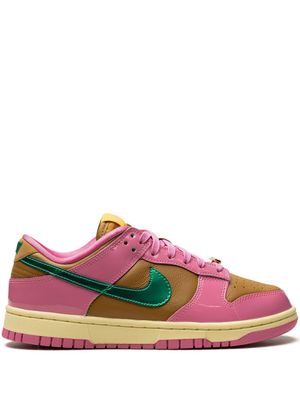 Nike baskets Dunk 'Paris Goebel' - Rose