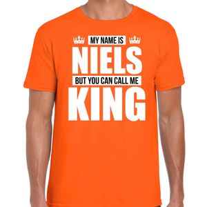 Naam cadeau t-shirt my name is Niels - but you can call me King oranje voor heren