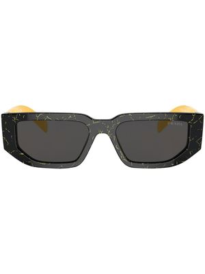 Prada Eyewear lunettes de soleil bicolores à logo - Noir