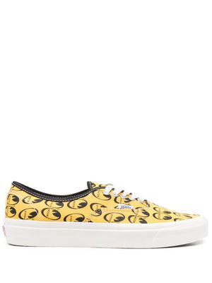 Vans baskets à imprimé graphique - Jaune