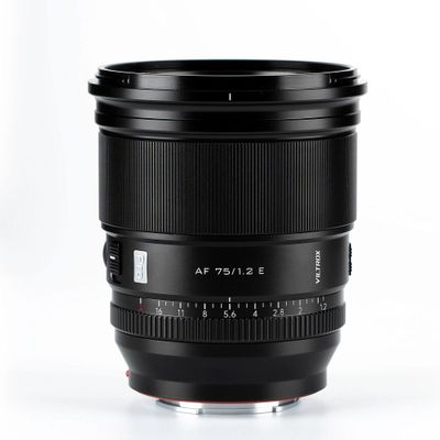 Viltrox PRO Level 75mm F/1.2 Sony E-mount