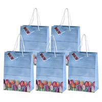 Set van 12x stuks papieren pasen giftbags/cadeau tasjes tulpen 18 x 23 x 8 cm - thumbnail