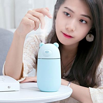 Creatieve Mini Draagbare ijsbeer vorm dempen bureaublad Air luchtbevochtiger met uitgebreide USB-poort capaciteit: 320ml DC 5V(Blue)
