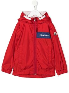 Moncler Enfant imperméable à patch logo - Rouge