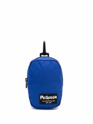 Alexander McQueen mini pochette à patch logo - Blu