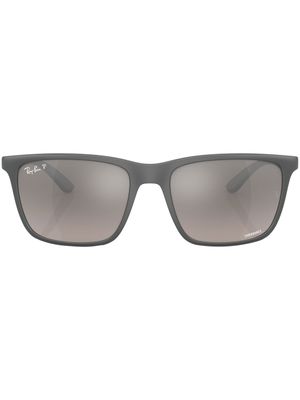 Ray-Ban lunettes de soleil à monture rectangulaire - Gris