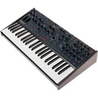 Oberheim TEO-5 synthesizer