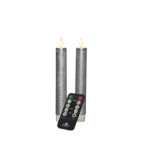 Dinerkaars wax led bewegende vlam op batterij met afstandsbediening 2 stuks h18 cm zilver - Annas collection