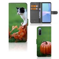 Sony Xperia 10 III | Telefoonhoesje | Met pasjeshouder | Kitten