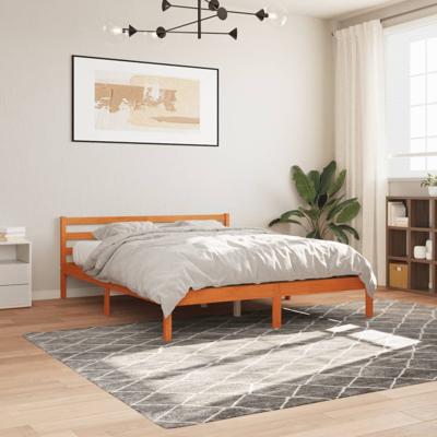 Bedframe zonder matras massief grenenhout wasbruin 200x200 cm