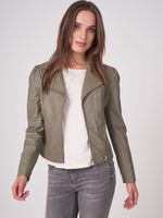 Leren bikerjas met pofmouwen